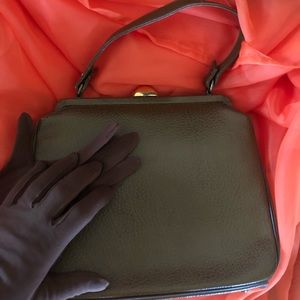 🔥5 for $25🔥 Vintage Vinyl Handnag Purse & Gloves